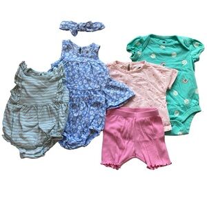 Baby GAP 7 Piece Baby Girl's Summer Bundle (Size 6-12 Months)